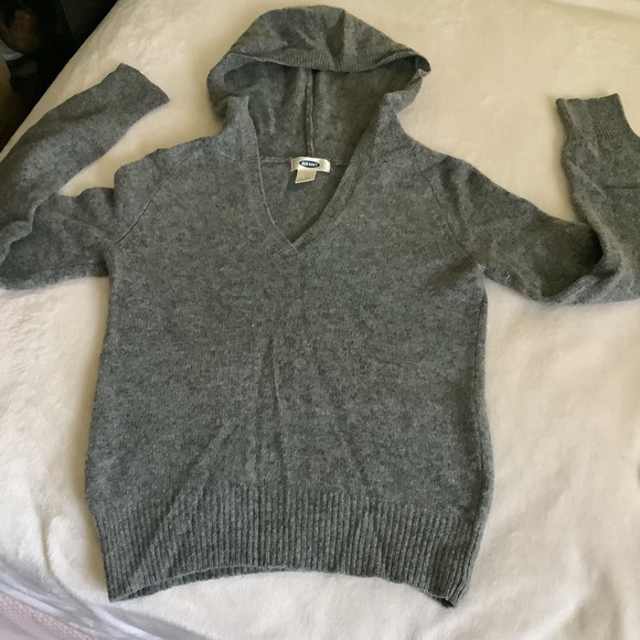 Old Navy Sweaters - 100% Lambs Wool Sweater w/ Hood